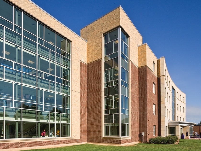 Tòa nhà ký túc xá Julia A. Sears Residence Hall tại Minnesota State University Mankato