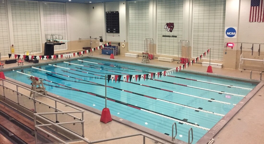 Bể bơi Bridgewater State University