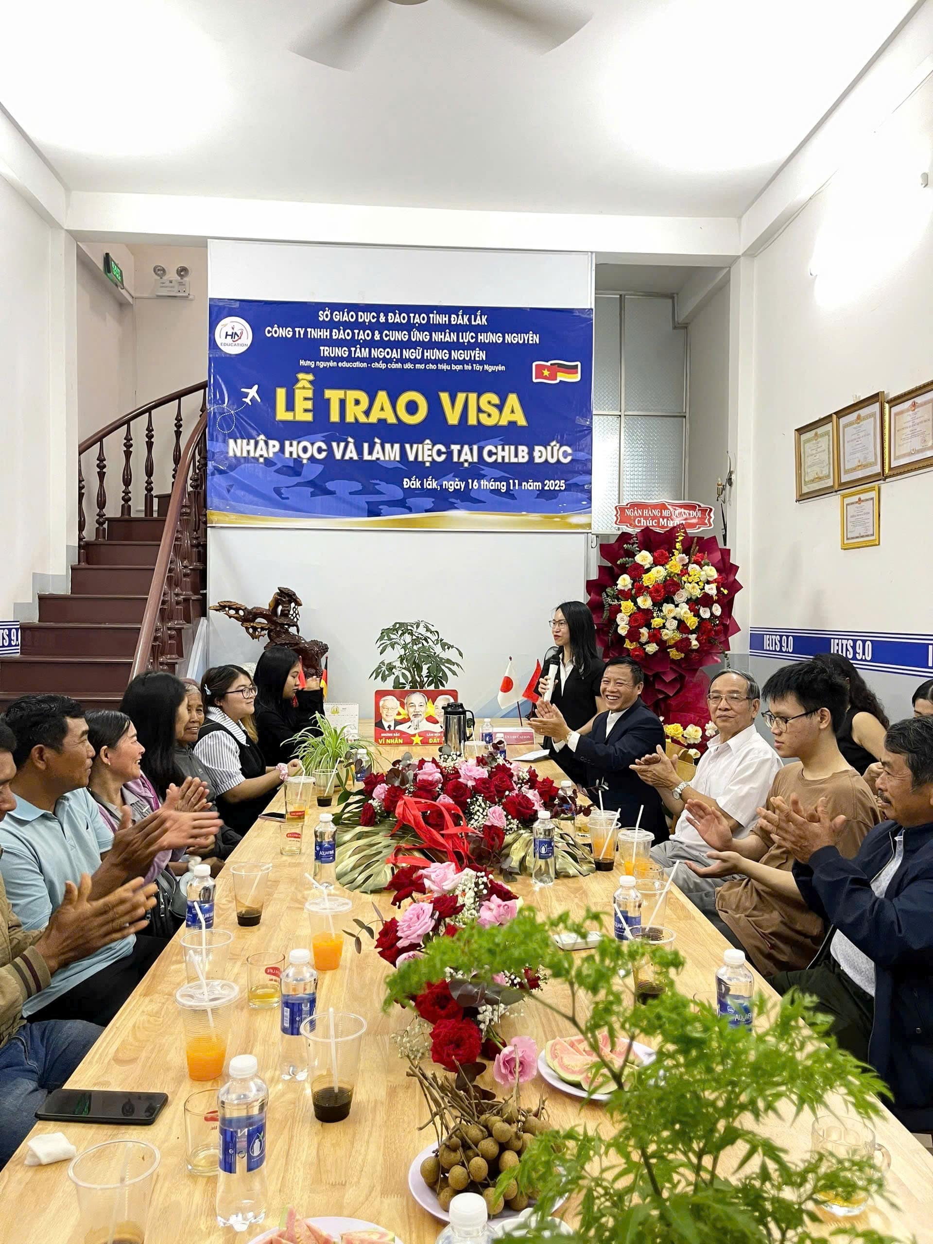 LỄ TRAO VISA DU HỌC ĐỨC